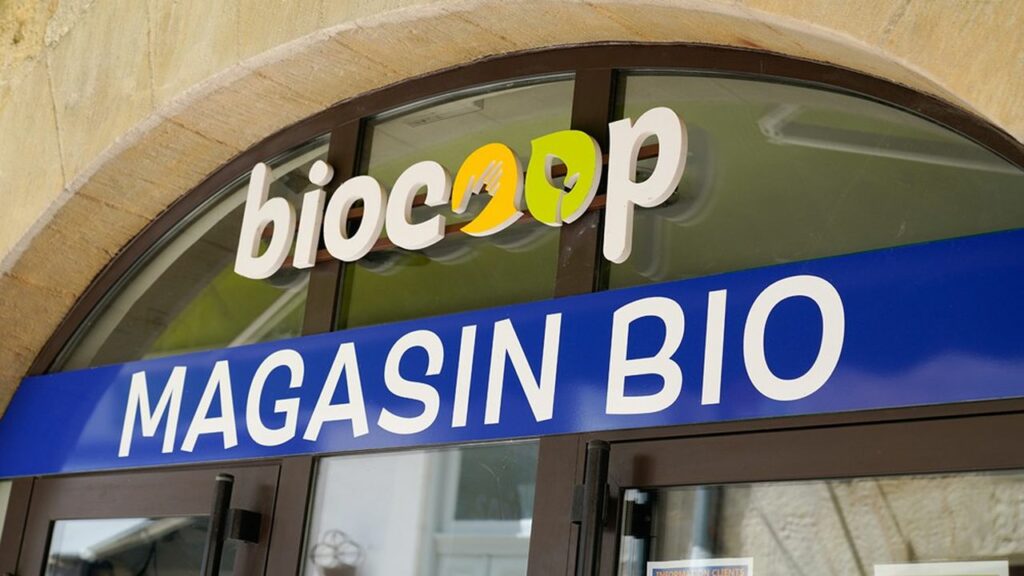 Bordeaux,,,Aquitaine,/,France,-,08,04,2020,: logo du magasin biocoop